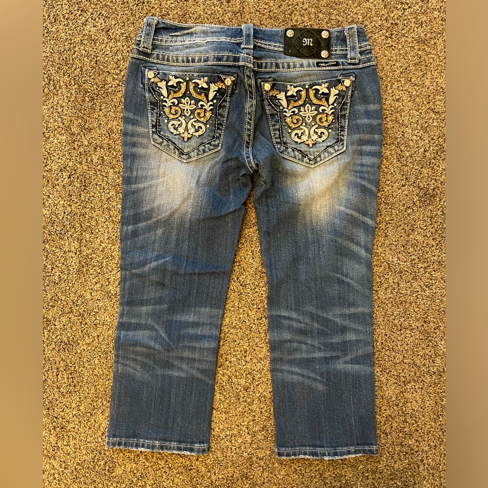 Miss Me cuffed capri women’s jeans
